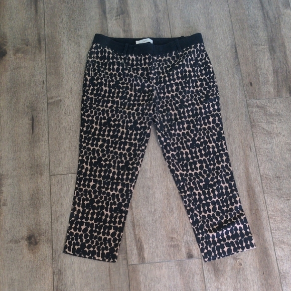 LOFT Pants - Leopard Capri style pants
